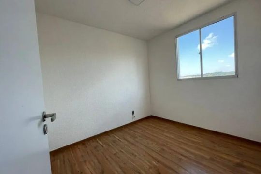 Quarto de apartamento à venda com 2 quartos, 50m² em Caiapos, Contagem