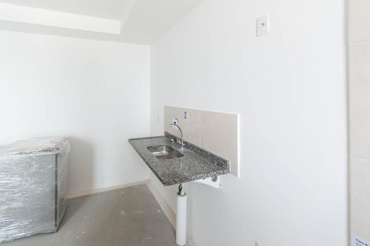Cozinha de apartamento à venda com 3 quartos, 75m² em Santo Cristo, Rio de Janeiro