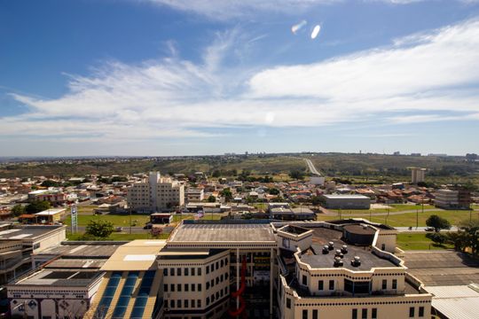 Apartamento para alugar com 1 quarto, 33m² em Conjunto E, Brasília