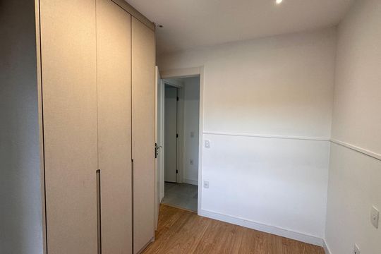Apartamento à venda com 2 quartos, 77m² em Jardim das Acacias, São Paulo