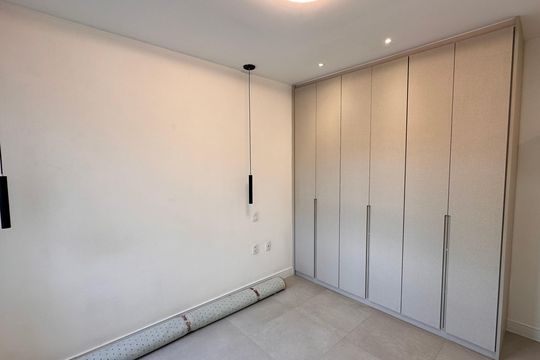 Apartamento à venda com 2 quartos, 77m² em Jardim das Acacias, São Paulo