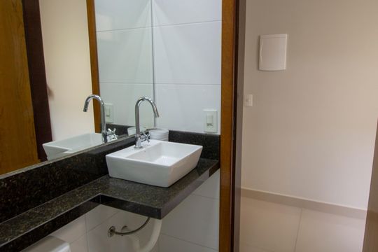 Casa à venda com 5 quartos, 136m² em Qnp 30, Brasília