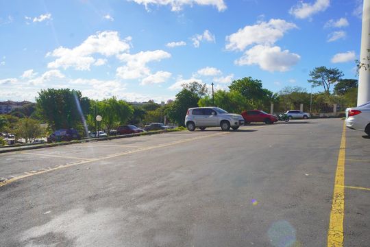 Garagem  de apartamento para alugar com 2 quartos, 38m² em Jardim Dona Leopoldina, Porto Alegre