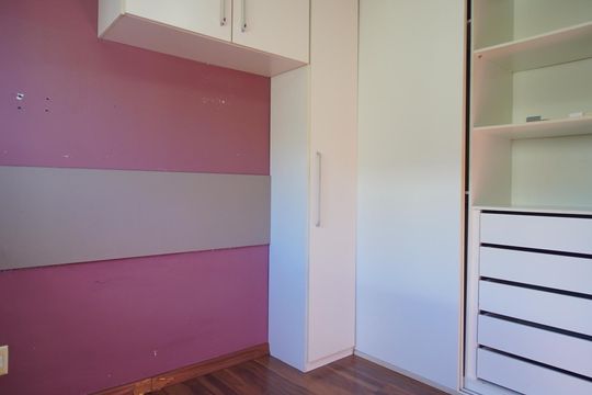 Quarto 1 de apartamento para alugar com 2 quartos, 38m² em Jardim Dona Leopoldina, Porto Alegre