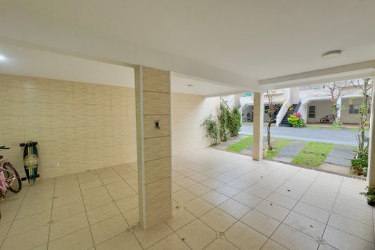 Garagem de casa de condomínio à venda com 3 quartos, 174m² em Vila Sao Joao, Guarulhos