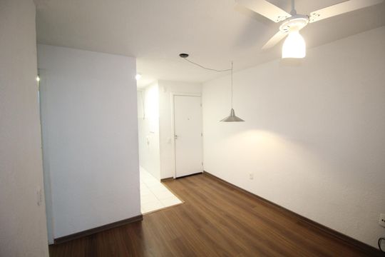 Sala de apartamento à venda com 2 quartos, 42m² em Mato Grande, Canoas