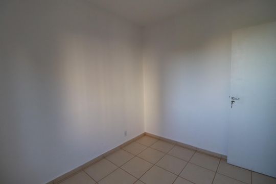 Quarto 1 de apartamento para alugar com 2 quartos, 42m² em Jardim Heitor Rigon, Ribeirão Preto