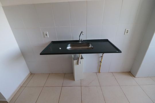 Cozinha  de apartamento para alugar com 2 quartos, 42m² em Jardim Heitor Rigon, Ribeirão Preto