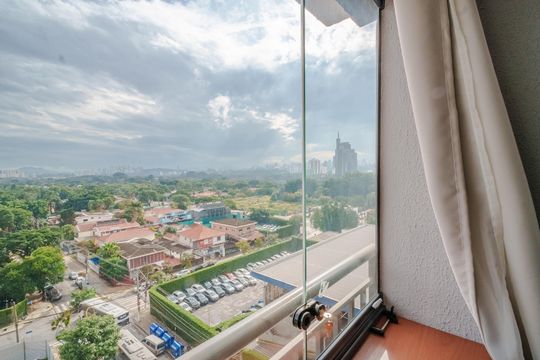 Varanda de kitnet/studio para alugar com 1 quarto, 28m² em Butantã, São Paulo
