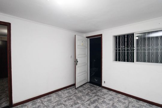 Sala de casa para alugar com 1 quarto, 50m² em Parque Albina, Taboão da Serra