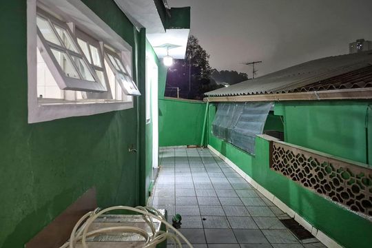 Área externa de casa para alugar com 1 quarto, 50m² em Parque Albina, Taboão da Serra