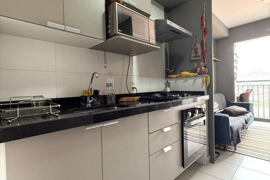 Cozinha de kitnet/studio à venda com 1 quarto, 28m² em Jardim da Gloria, São Paulo