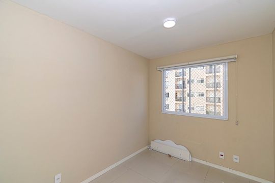 Quarto 1 de apartamento para alugar com 2 quartos, 47m² em Vista Alegre, Rio de Janeiro
