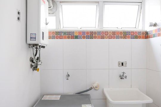 Área de serviço de apartamento à venda com 2 quartos, 60m² em Santa Paula, São Caetano do Sul