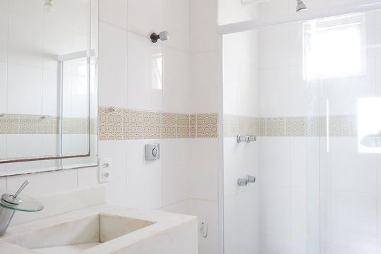 Banheiro da suíte de apartamento à venda com 2 quartos, 60m² em Santa Paula, São Caetano do Sul