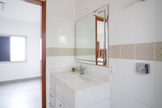 Banheiro da suíte de apartamento à venda com 2 quartos, 60m² em Santa Paula, São Caetano do Sul