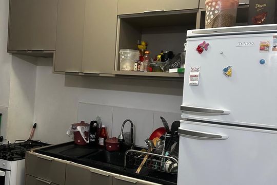 Cozinha de apartamento para alugar com 1 quarto, 48m² em Jardim Barro Branco, Cotia