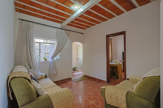 Casa à venda com 2 quartos, 205m² em Aparecida, Belo Horizonte