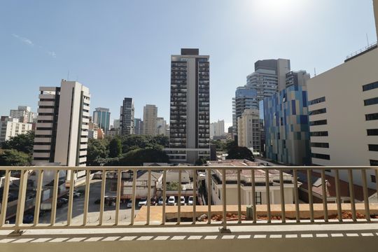 Varanda de kitnet/studio para alugar com 1 quarto, 26m² em Vila Mariana, São Paulo