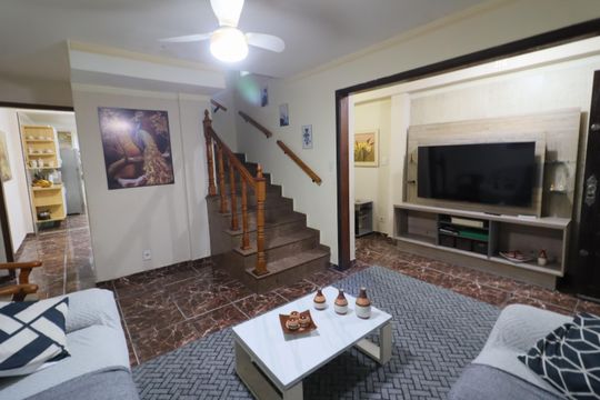 Sala de casa à venda com 3 quartos, 203m² em Cidade das Flores, Osasco