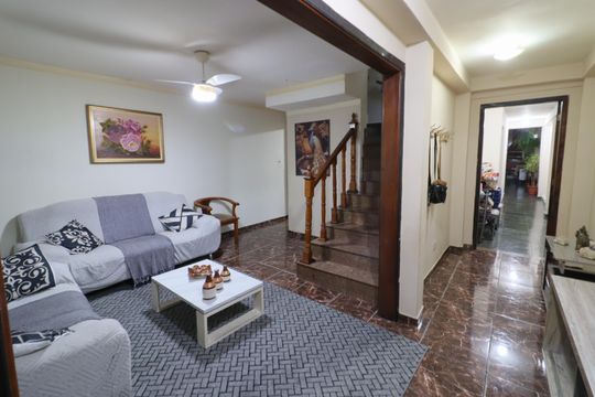 Casa à venda com 3 quartos, 203m² em Cidade das Flores, Osasco