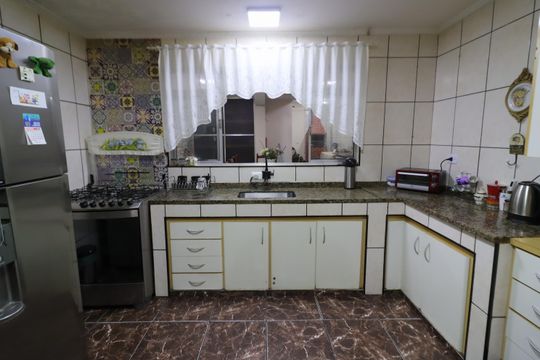 Casa à venda com 3 quartos, 203m² em Cidade das Flores, Osasco