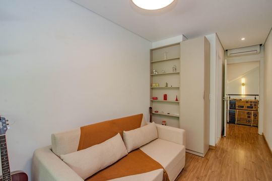 Suíte 1 de casa à venda com 3 quartos, 210m² em Vila Jardim, Porto Alegre
