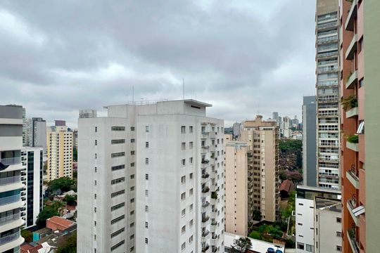 Varanda de kitnet/studio para alugar com 1 quarto, 24m² em Pinheiros, São Paulo