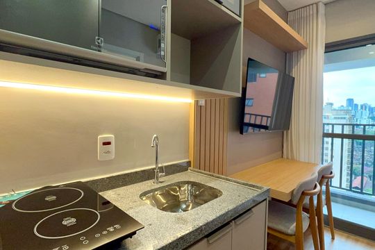 Cozinha de kitnet/studio para alugar com 1 quarto, 24m² em Pinheiros, São Paulo