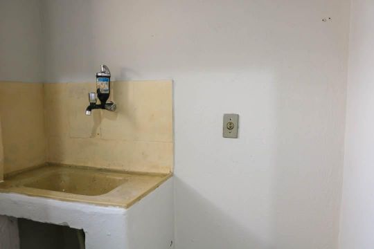 Cozinha de apartamento para alugar com 1 quarto, 23m² em Encantado, Rio de Janeiro