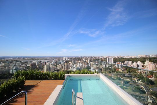Área comum - Piscina de apartamento à venda com 3 quartos, 101m² em Higienópolis, Porto Alegre