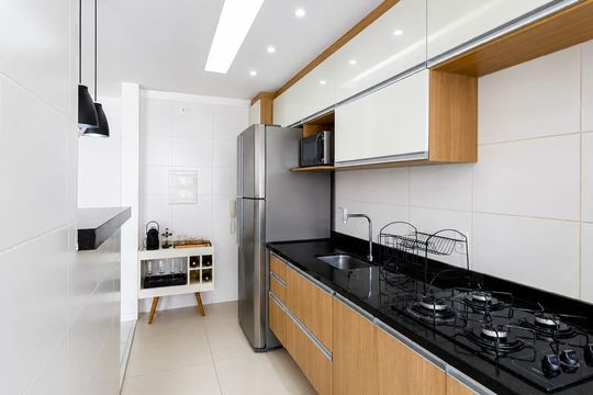 Cozinha de apartamento para alugar com 2 quartos, 54m² em Anil, Rio de Janeiro