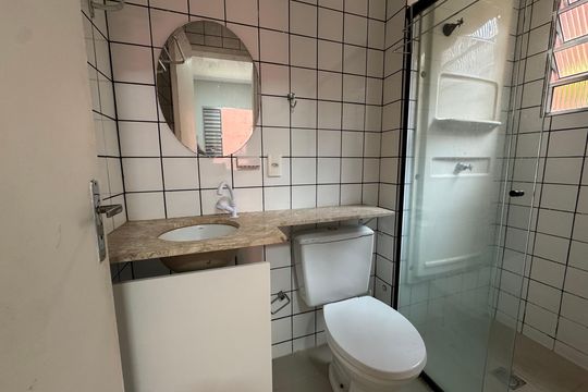 Banheiro da Suíte de apartamento à venda com 3 quartos, 72m² em Piratininga, Osasco