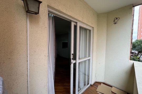 Sacada de apartamento à venda com 3 quartos, 72m² em Piratininga, Osasco