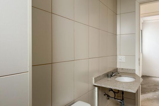 Banheiro Social de apartamento à venda com 3 quartos, 83m² em Vila Goncalves, São Bernardo do Campo