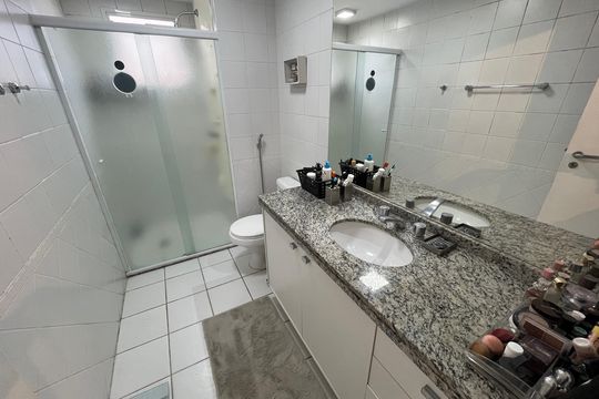 Banheiro da Suíte 3 de apartamento à venda com 3 quartos, 118m² em Jardim Lar Sao Paulo, São Paulo