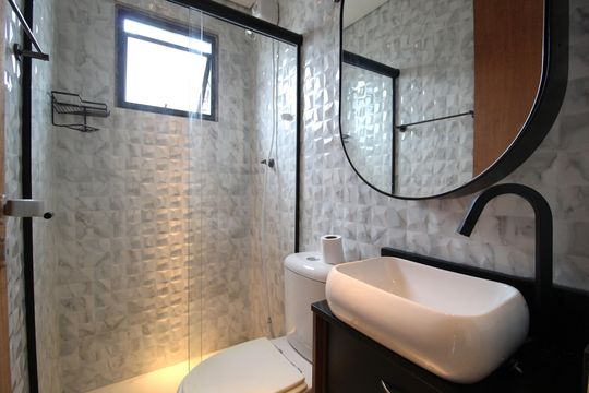 Banheiro de apartamento à venda com 1 quarto, 28m² em Planalto Paulista, São Paulo