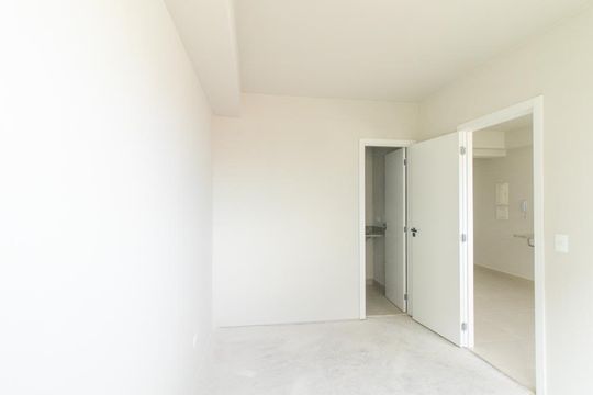 Quarto Suite de apartamento à venda com 1 quarto, 31m² em Água Verde, Curitiba