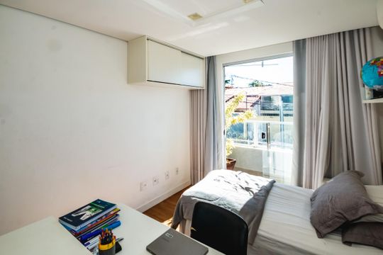 Casa para alugar com 4 quartos, 360m² em Jardim Atlântico, Belo Horizonte