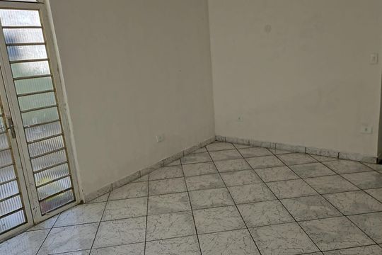 Foto 13 de casa para alugar com 6 quartos, 270m² em Vila Moreira, São Paulo
