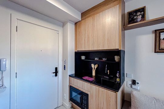 Cozinha de apartamento para alugar com 1 quarto, 24m² em Vila Nova Conceição, São Paulo
