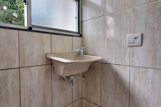 Área de Serviço de apartamento à venda com 3 quartos, 63m² em Maria Paula, Niterói