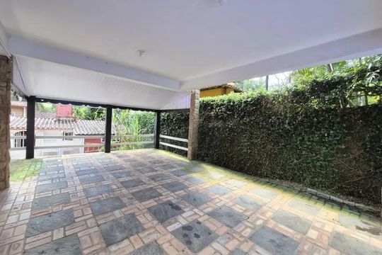 Área comum de casa à venda com 3 quartos, 415m² em Vila d’El Rey, Nova Lima