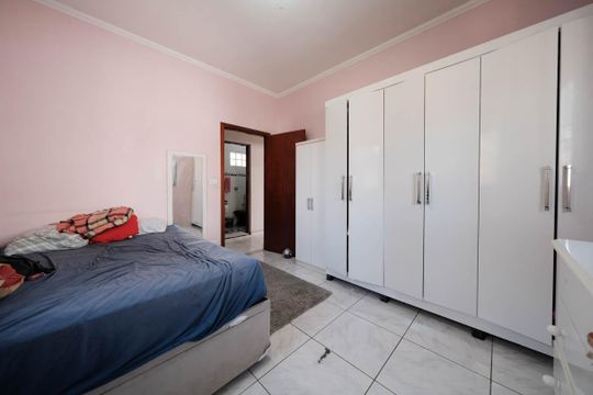 Quarto 2 de casa para alugar com 4 quartos, 403m² em Vila Granada, São Paulo