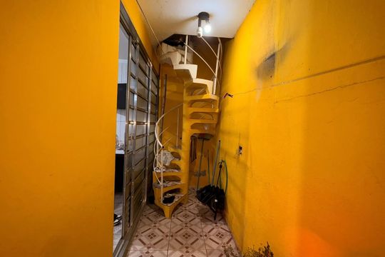 Corredor de casa para alugar com 2 quartos, 117m² em Parque Residencial Marengo, Suzano