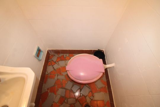 Banheiro de serviço de casa à venda com 3 quartos, 158m² em Vila Isolina Mazzei, São Paulo