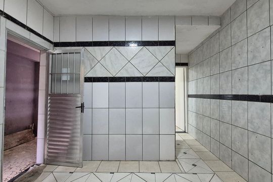 Cozinha  de casa para alugar com 1 quarto, 50m² em Vila Linda, Santo André