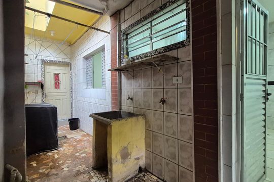Lavanderia  de casa para alugar com 1 quarto, 50m² em Vila Linda, Santo André