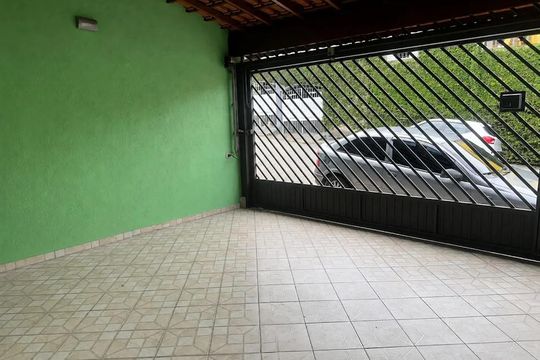 Garagem de casa à venda com 3 quartos, 200m² em Jardim Sao Roberto, Guarulhos