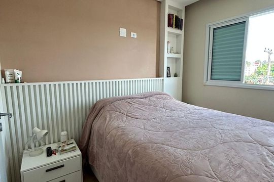 Quarto de apartamento para alugar com 2 quartos, 54m² em Jardim do Estádio, Santo André